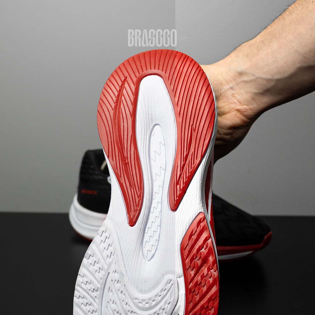 Tênis Mzuno Wave Rider 26 - Preto/Vermelho