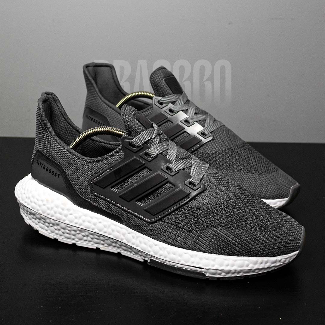 Tênis Ultraboost 21 - Cinza