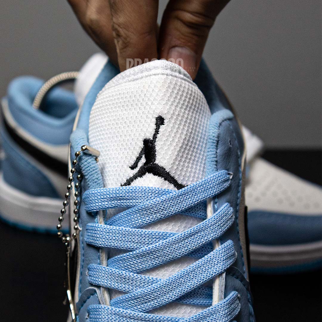 Tênis Air Jordan 1 Low - Azul Bebe