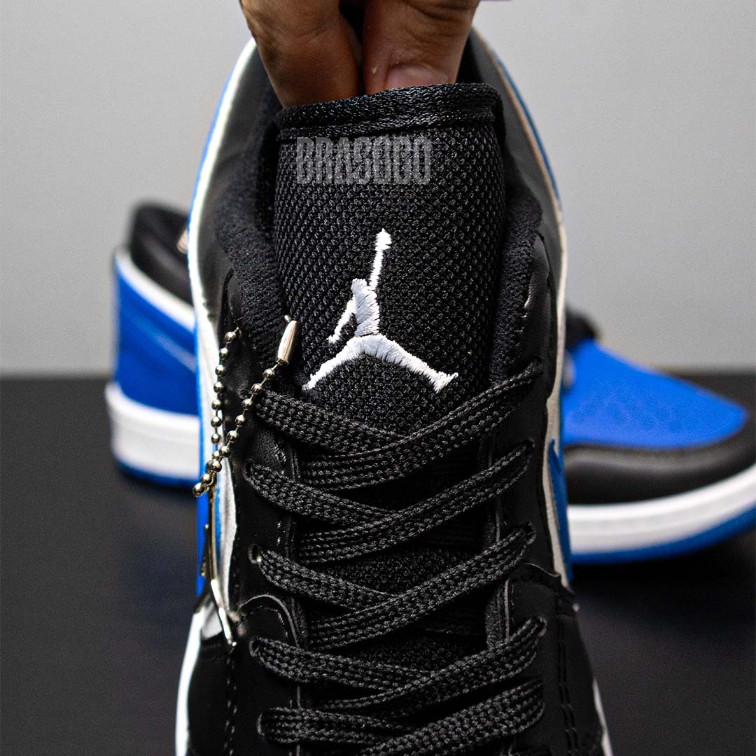 Tênis Air Jordan 1 Low - Azul/Branco/Preto