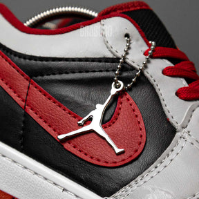 Tênis Air Jordan 1 Low - Preto/Cinza/Vermelho